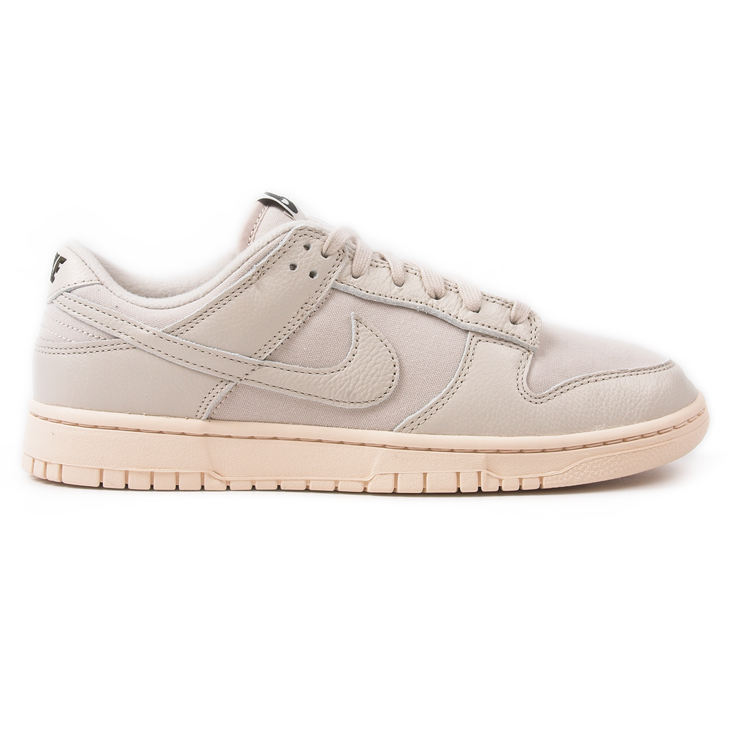Кроссовки Nike Dunk Low Premium DZ2538-100 — фото 1