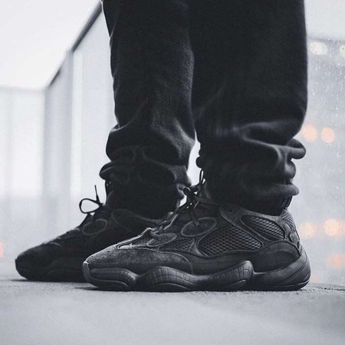 Yeezy 500 1-min.jpg