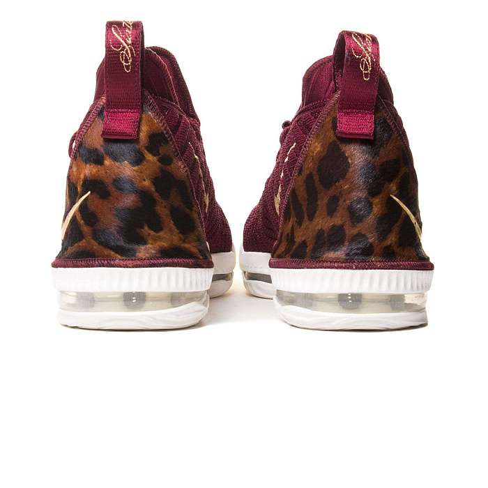 Кроссовки Nike LeBron XVI AO2588-601